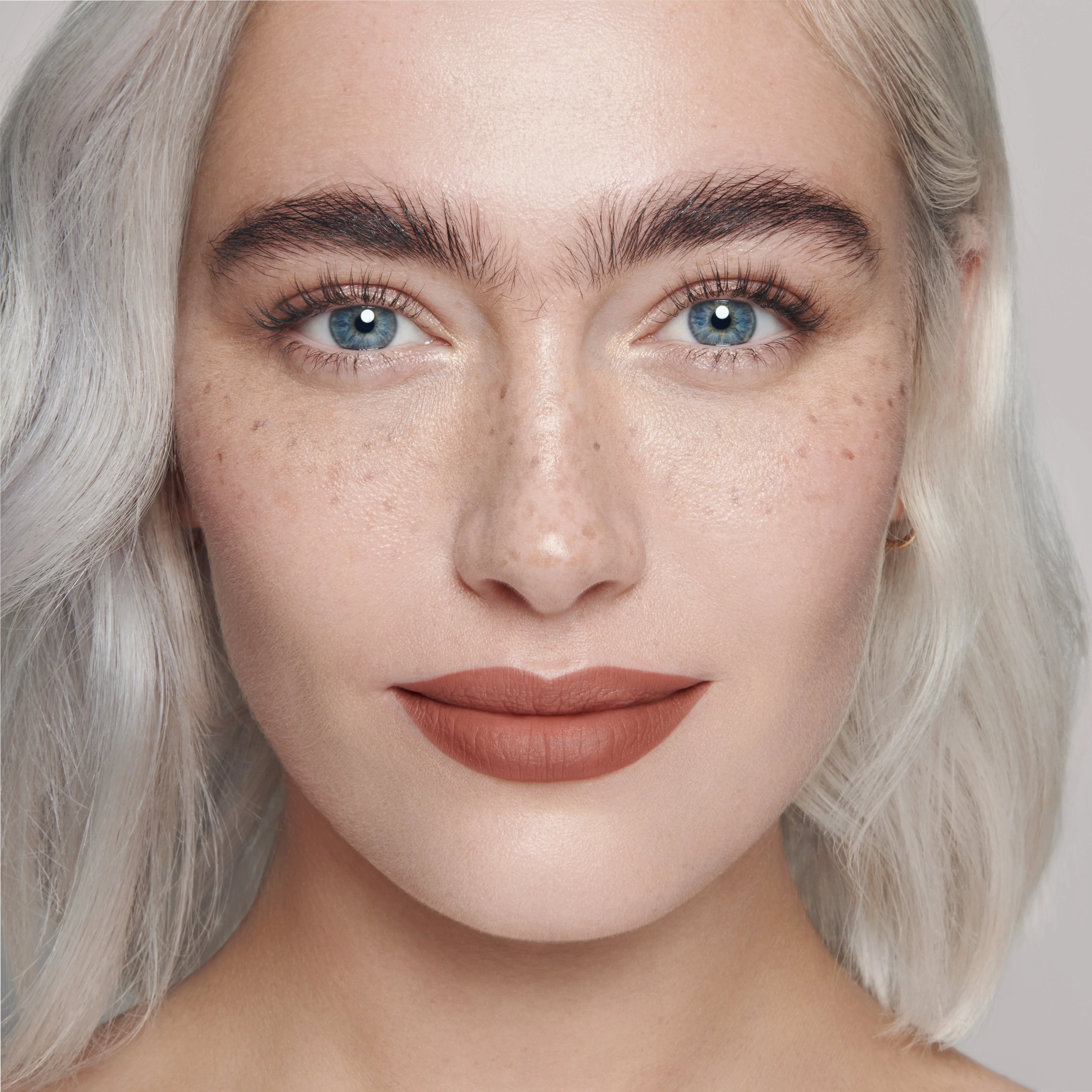 Velvet Affair (True Velvet Lip Colour) - Image 26